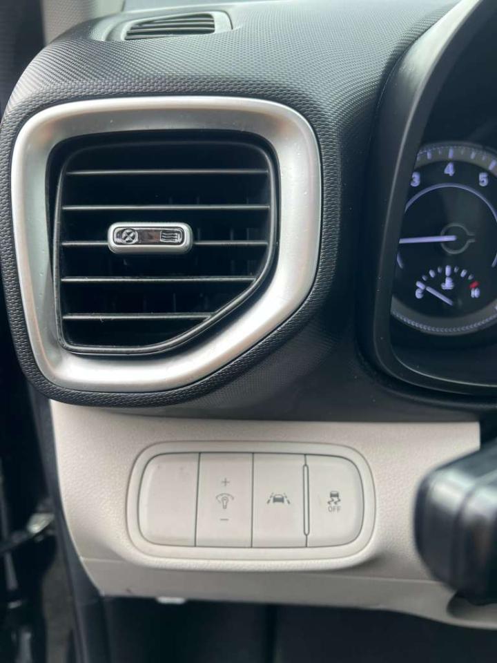 Hyundai Venue SEL 2020