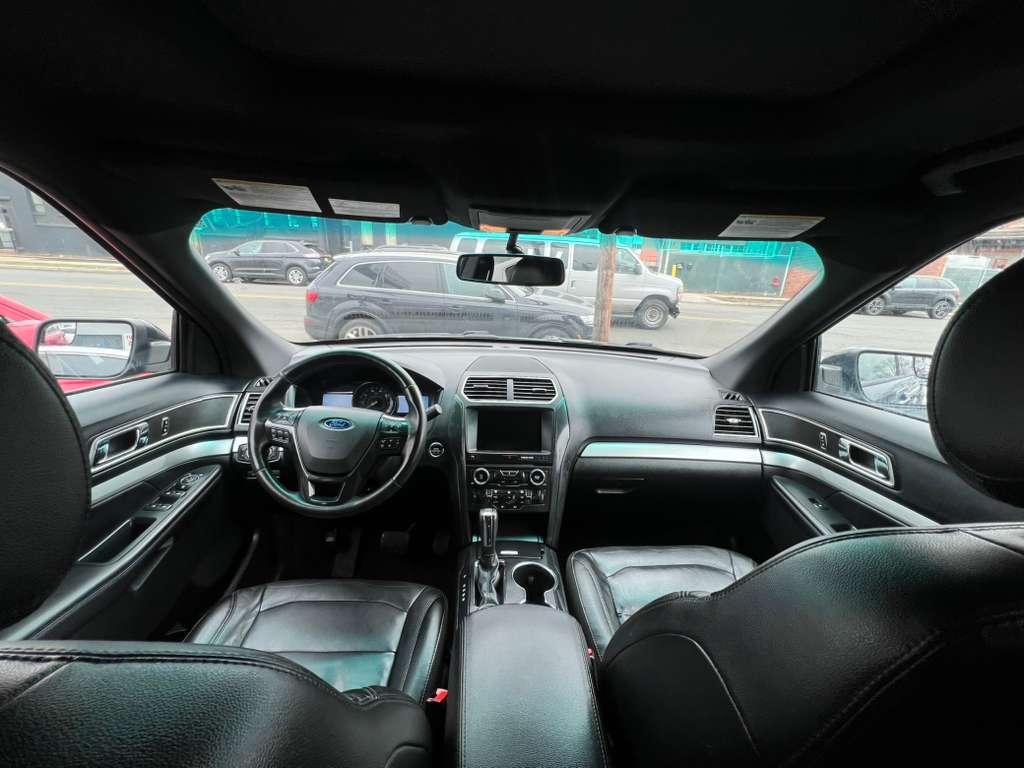 Ford Explorer XLT 4WD 2016