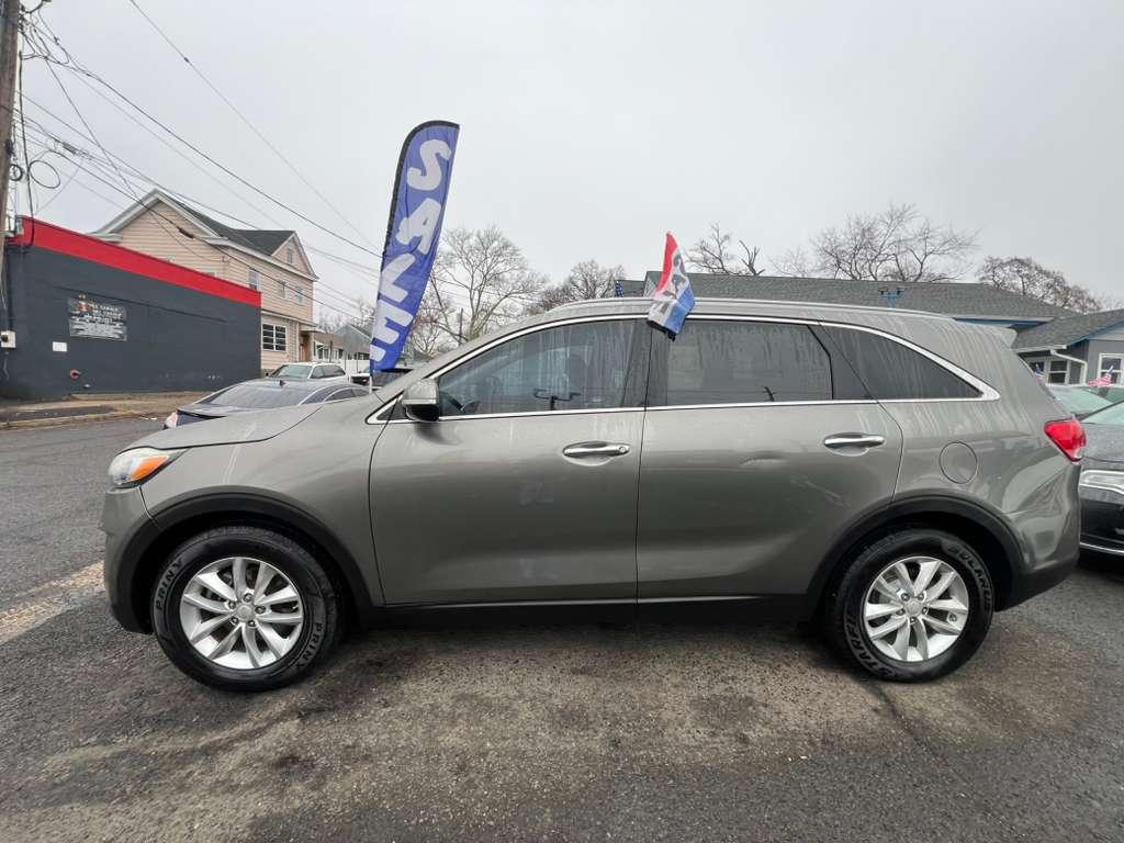 Kia Sorento LX 2WD 2016