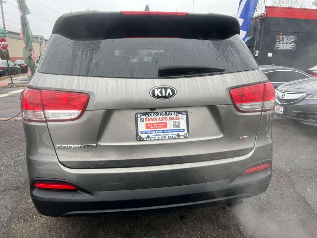 Kia Sorento LX 2WD 2016