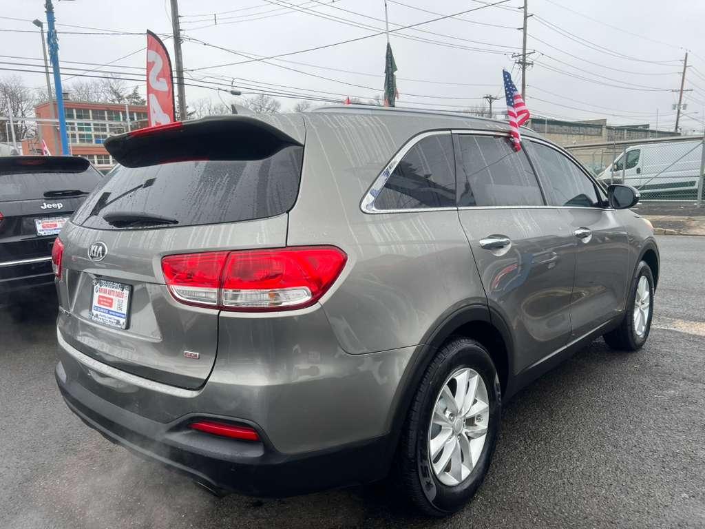 Kia Sorento LX 2WD 2016