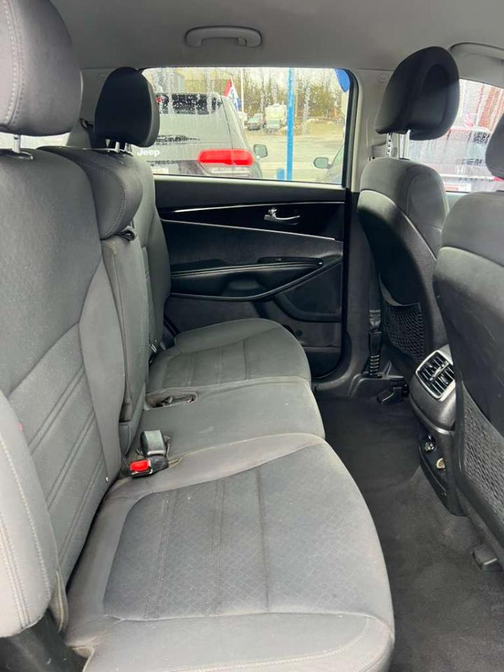 Kia Sorento LX 2WD 2016