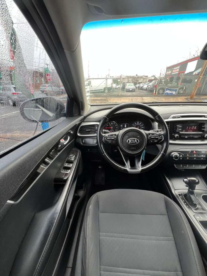 Kia Sorento LX 2WD 2016