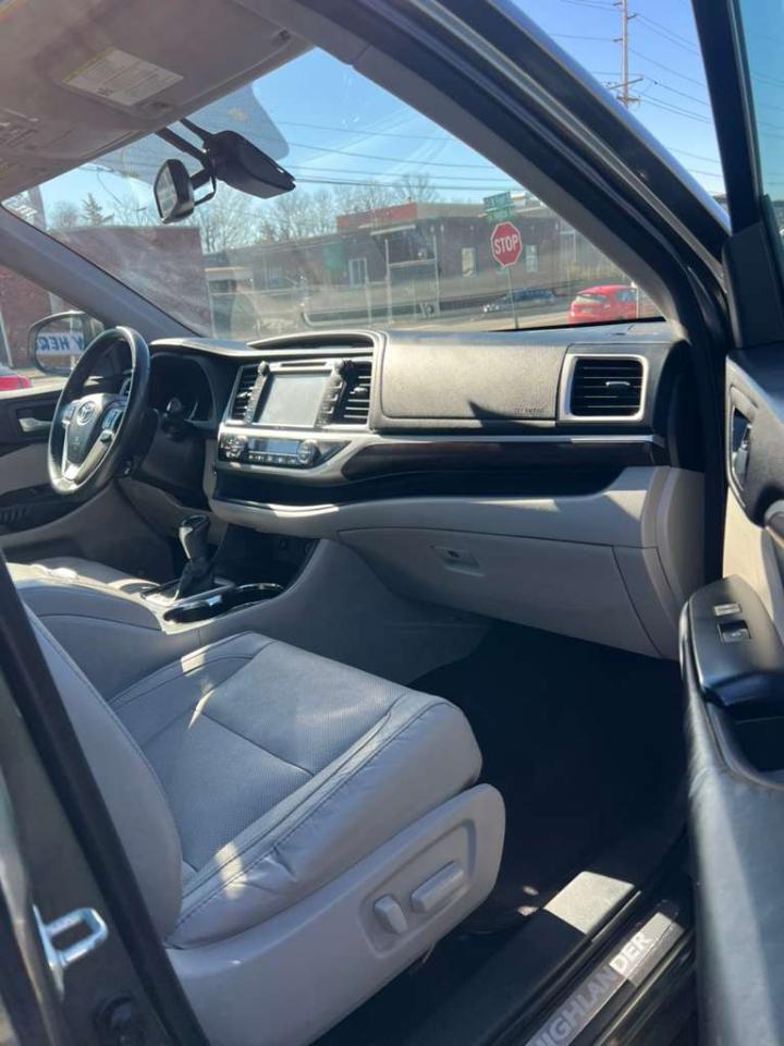 Toyota Highlander Limited AWD V6 2015