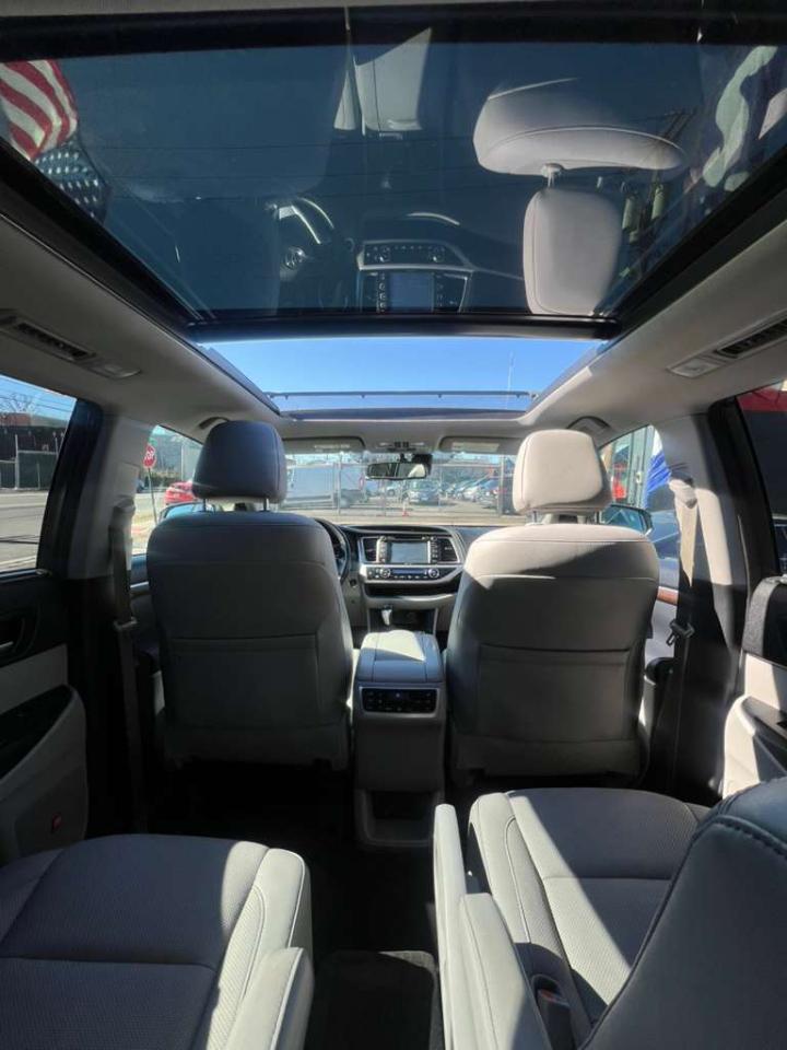 Toyota Highlander Limited AWD V6 2015