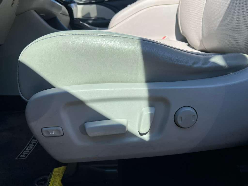 Toyota Highlander Limited AWD V6 2015