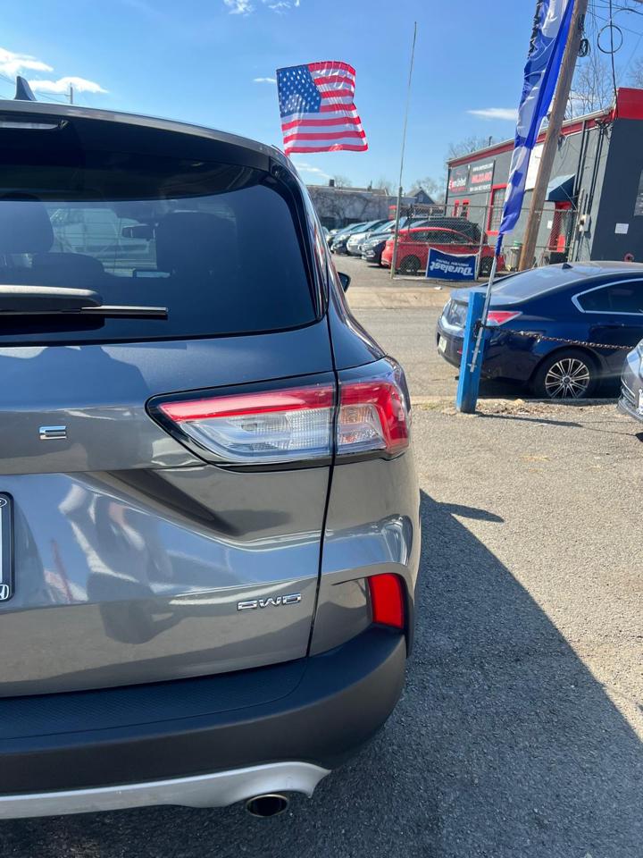 Ford Escape SE AWD 2022