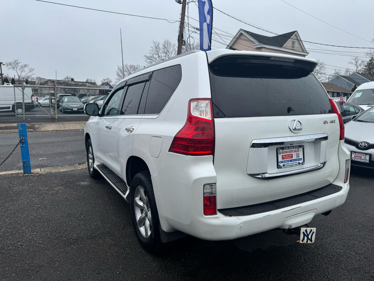 Lexus GX 460 Sport Utility 2011