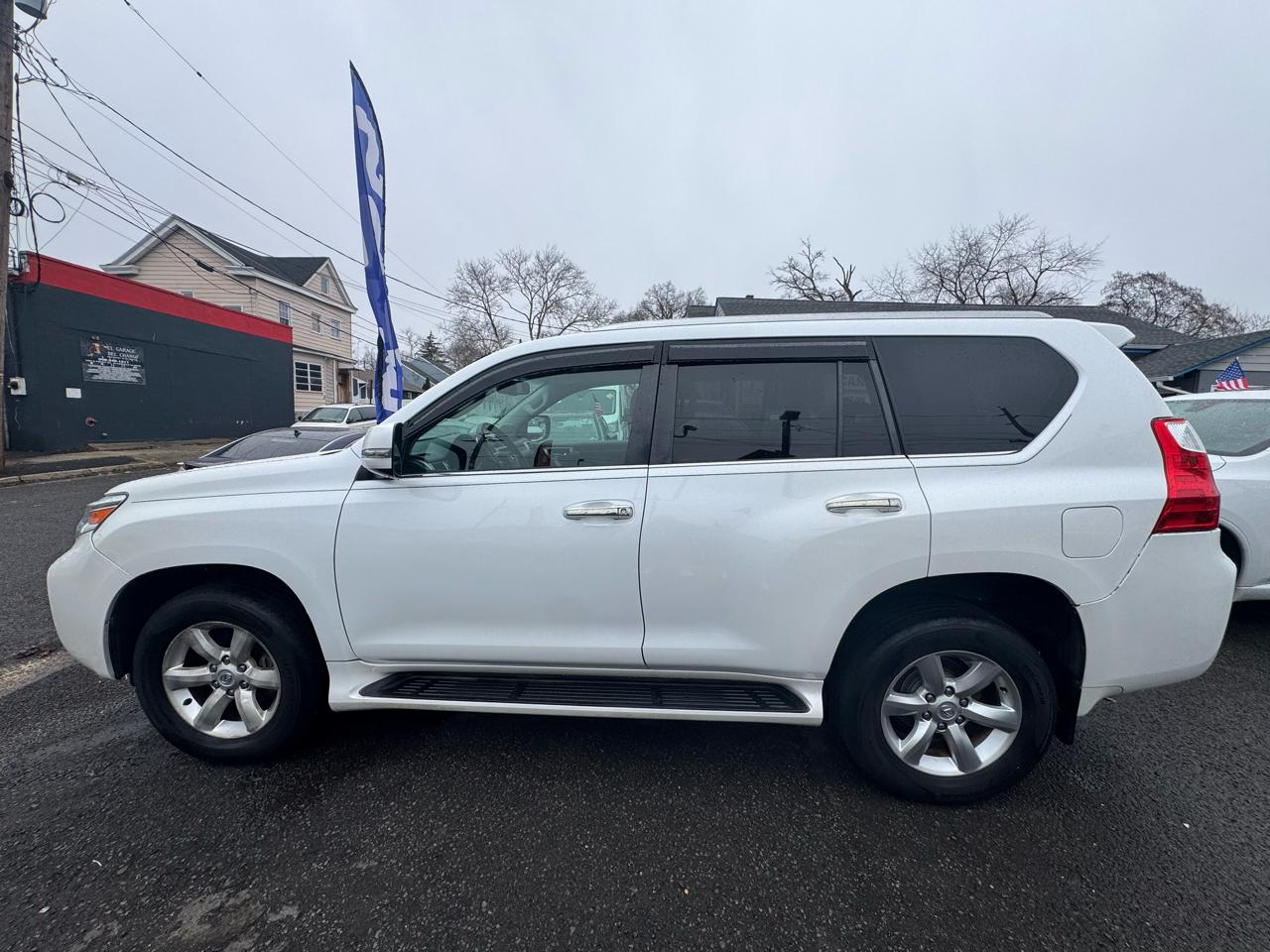 Lexus GX 460 Sport Utility 2011
