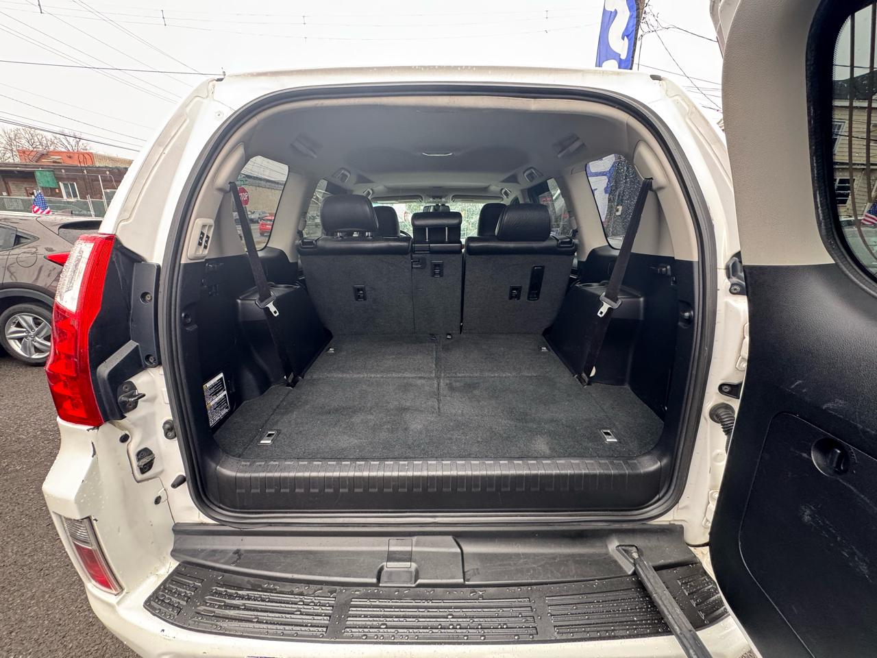 Lexus GX 460 Sport Utility 2011