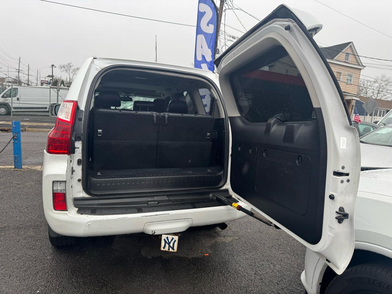 Lexus GX 460 Sport Utility 2011