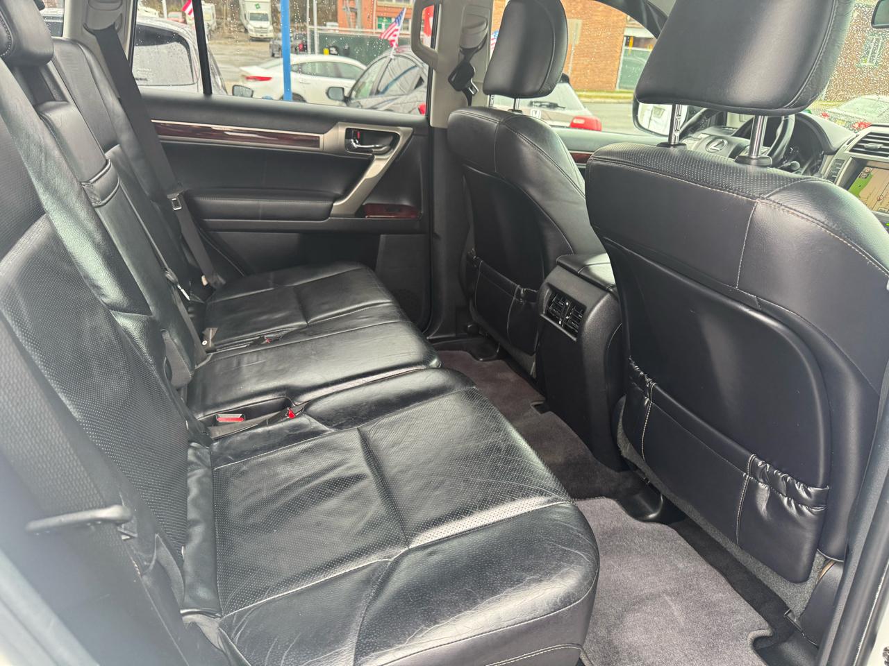 Lexus GX 460 Sport Utility 2011