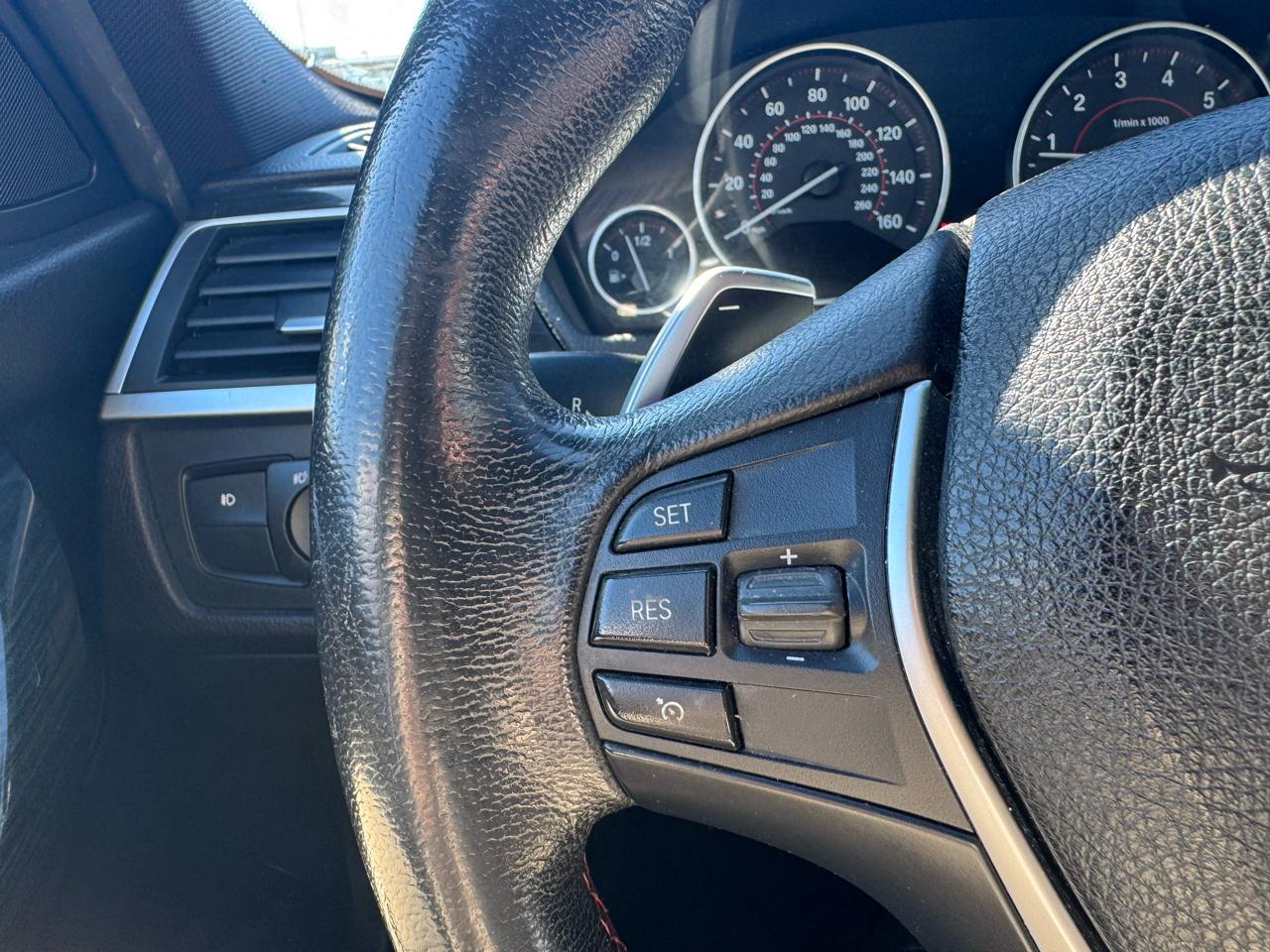 BMW 3-Series 330i xDrive SULEV Sedan 2017