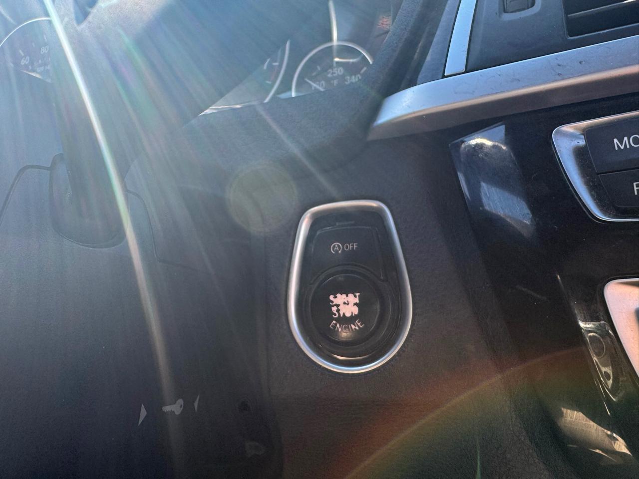 BMW 3-Series 330i xDrive SULEV Sedan 2017