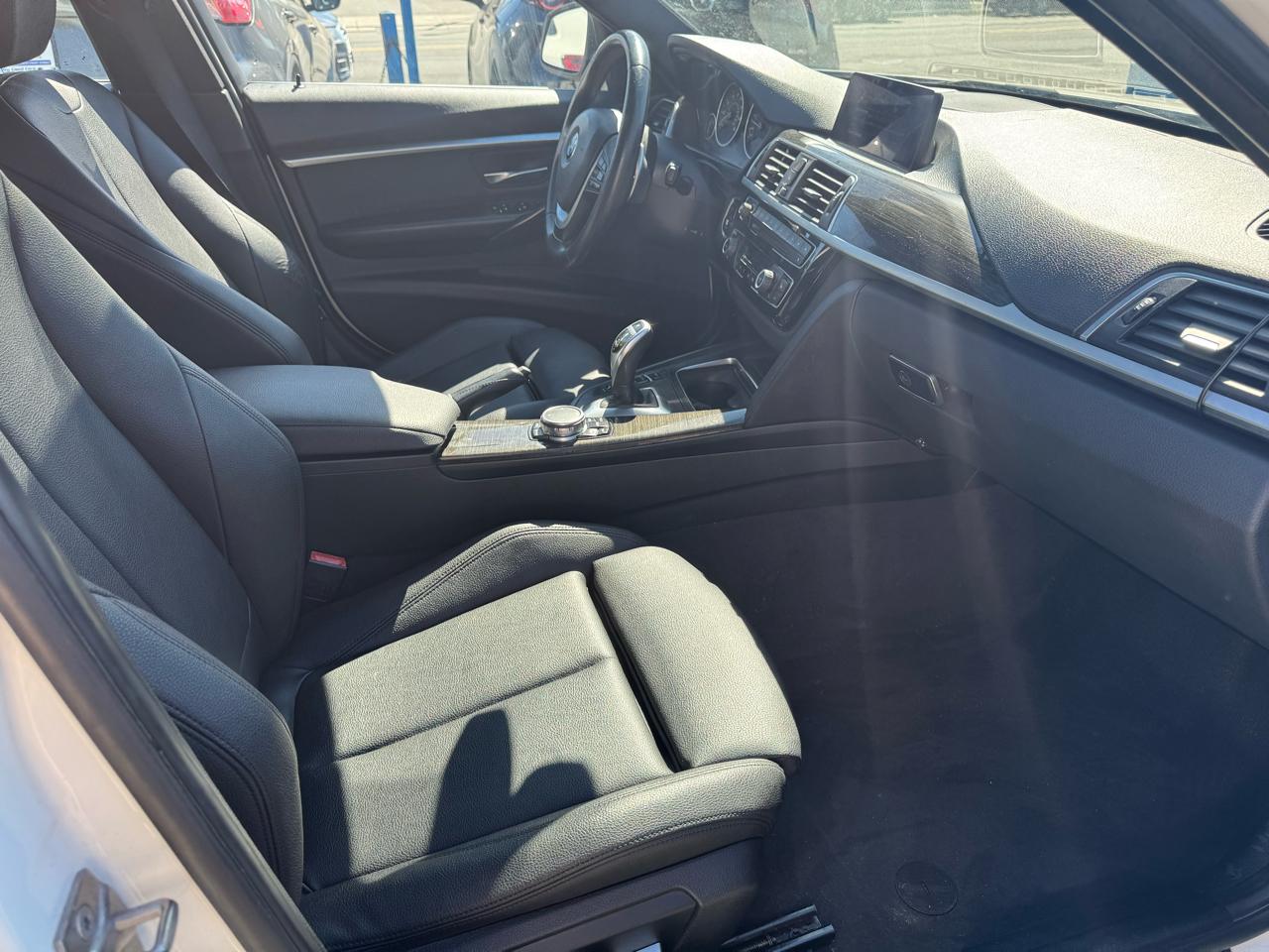 BMW 3-Series 330i xDrive SULEV Sedan 2017