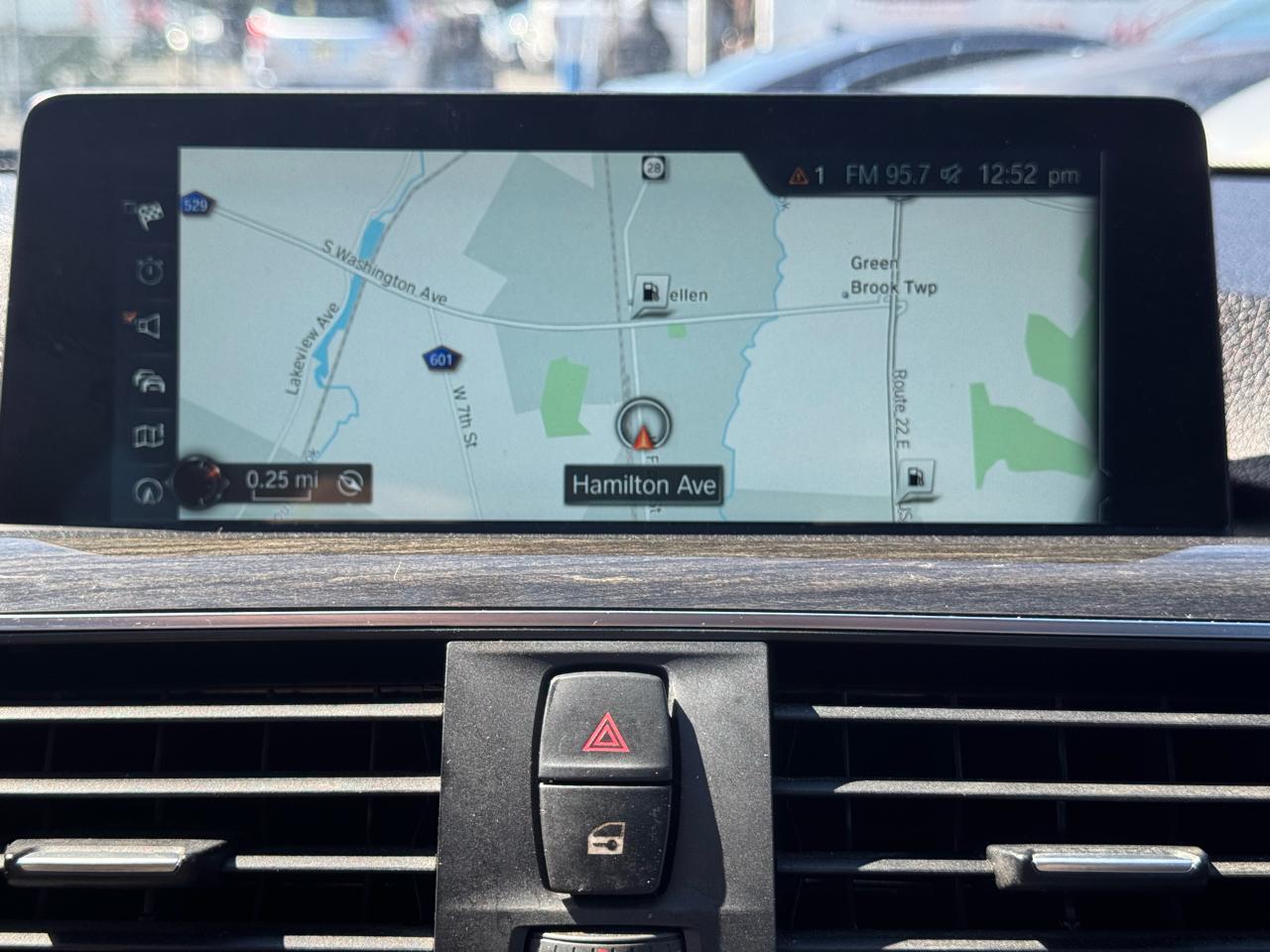 BMW 3-Series 330i xDrive SULEV Sedan 2017