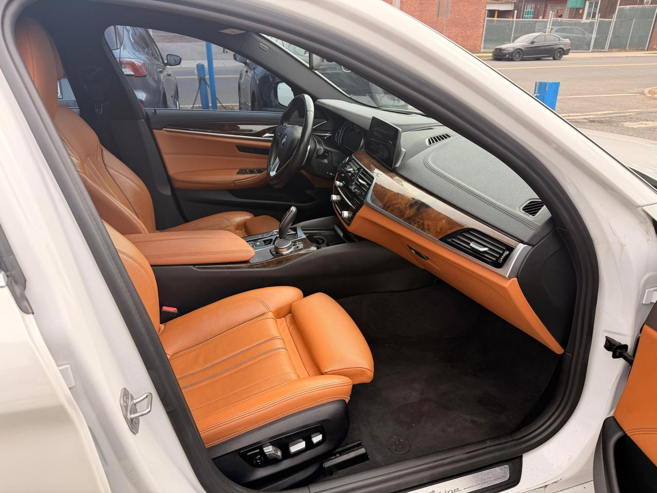 BMW 5-Series 530i 2017