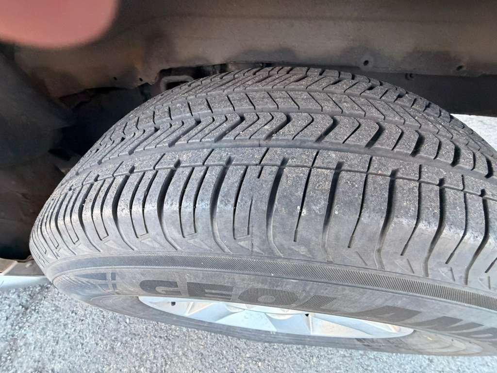 Nissan Armada SE 4WD 2004