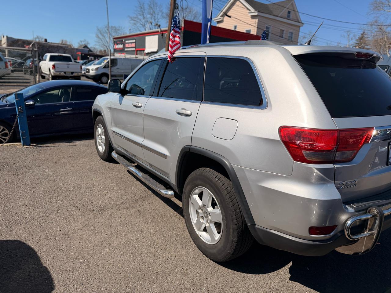 Jeep Grand Cherokee Laredo 4WD 2012