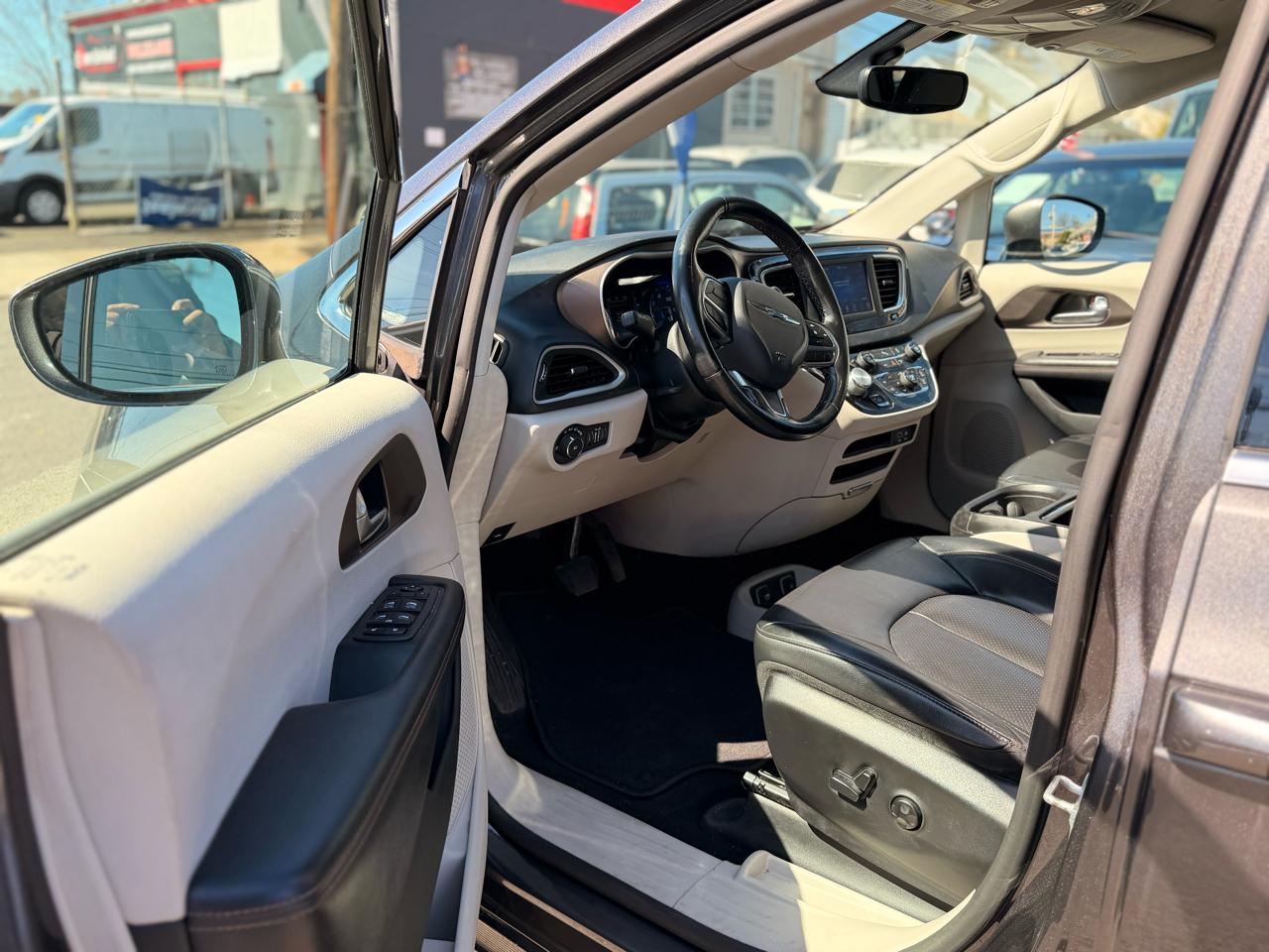 Chrysler Pacifica Touring-L 2019