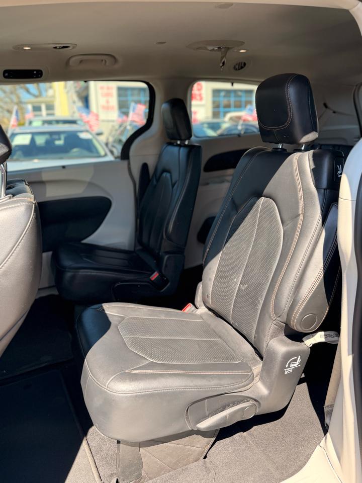 Chrysler Pacifica Touring-L 2019