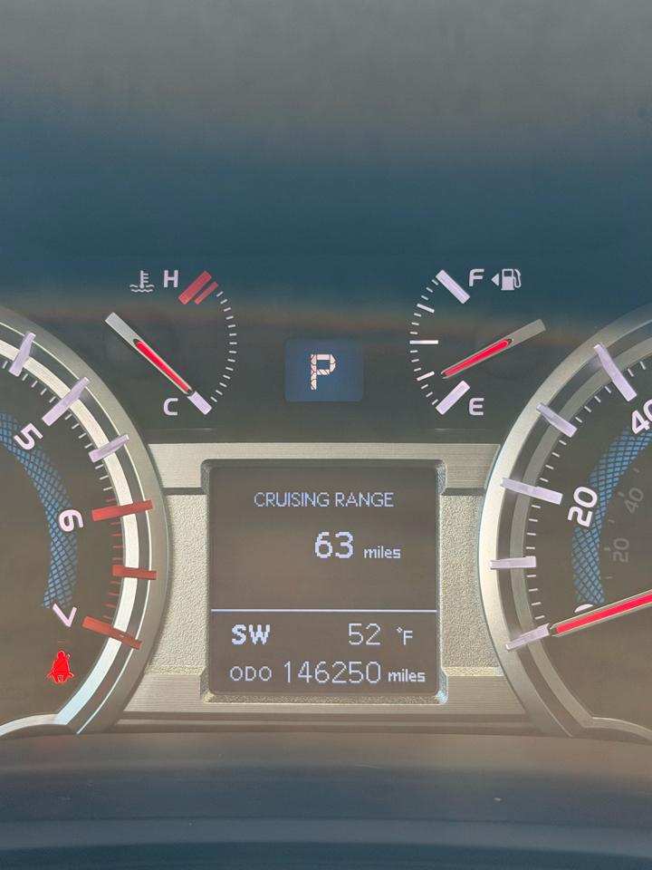 Toyota 4Runner SR5 4WD 2014