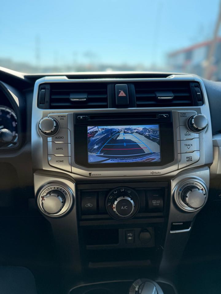 Toyota 4Runner SR5 4WD 2014