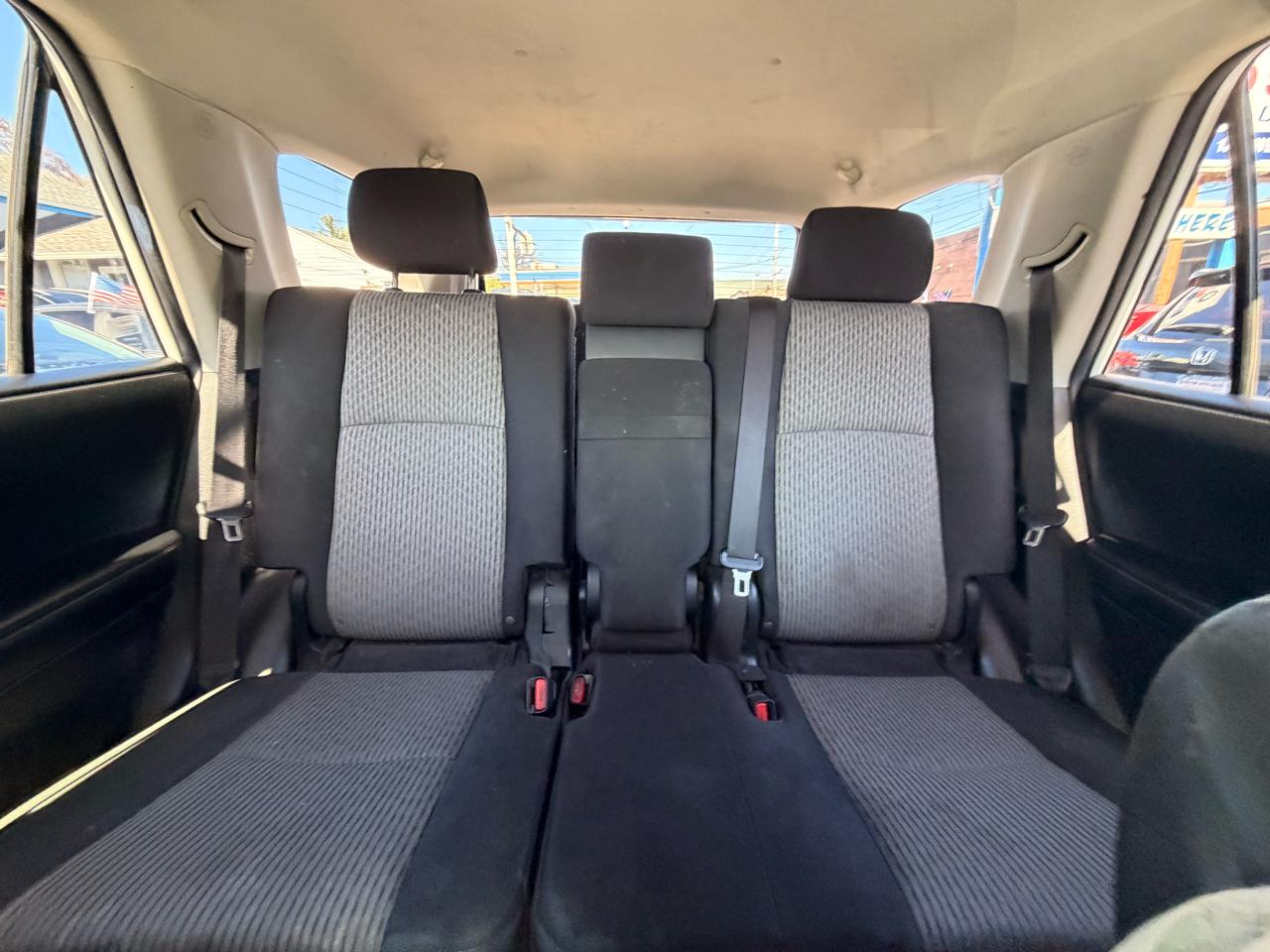 Toyota 4Runner SR5 4WD 2014