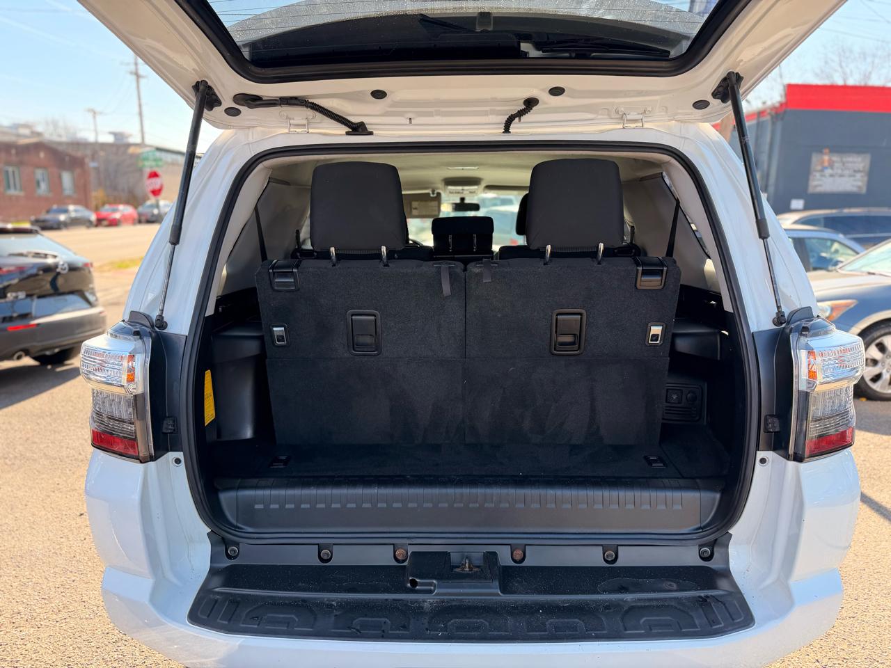 Toyota 4Runner SR5 4WD 2014