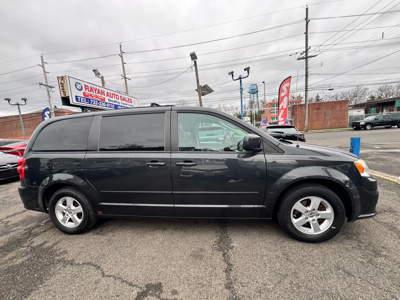 Dodge Grand Caravan SXT 2012