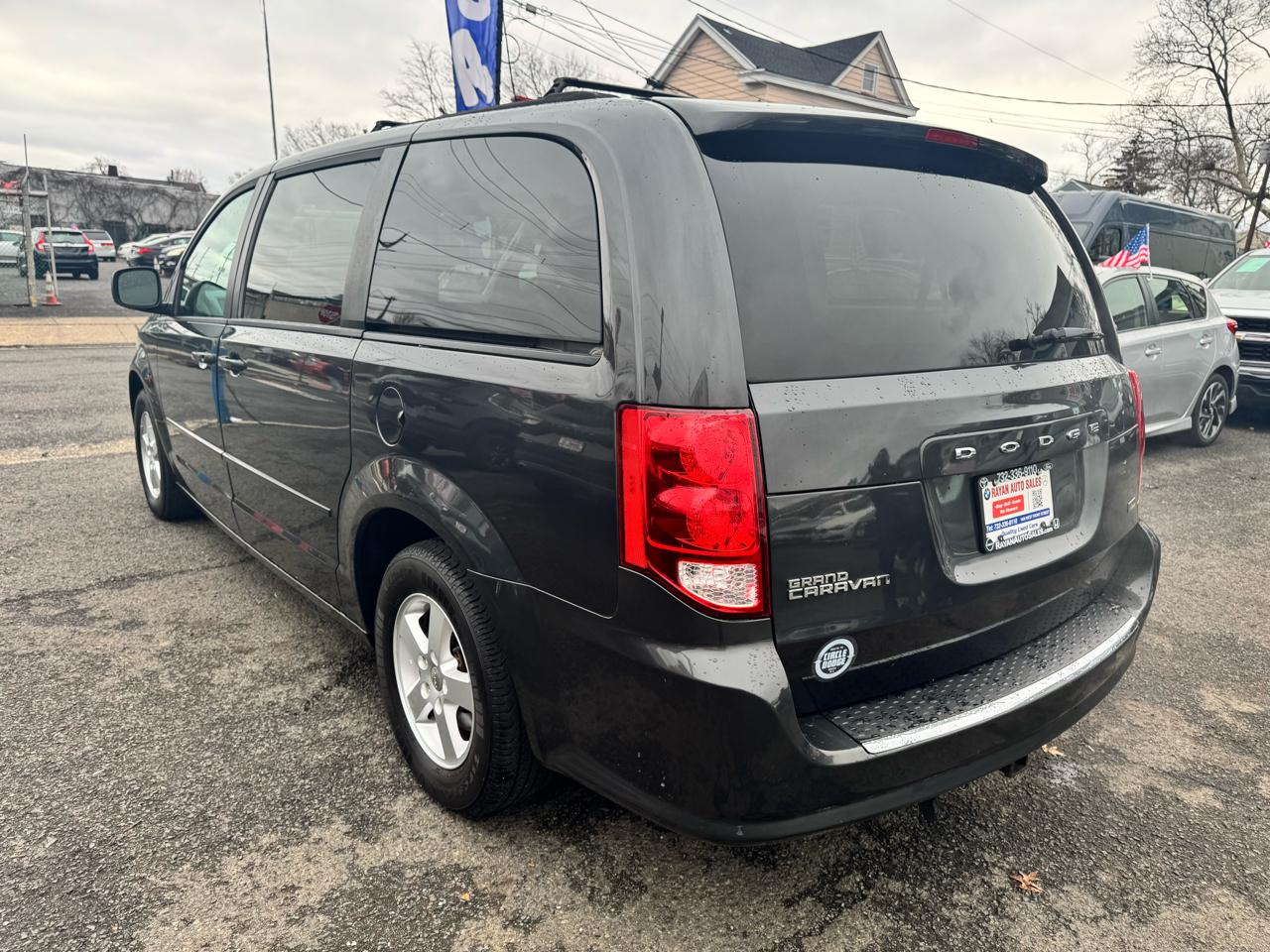 Dodge Grand Caravan SXT 2012