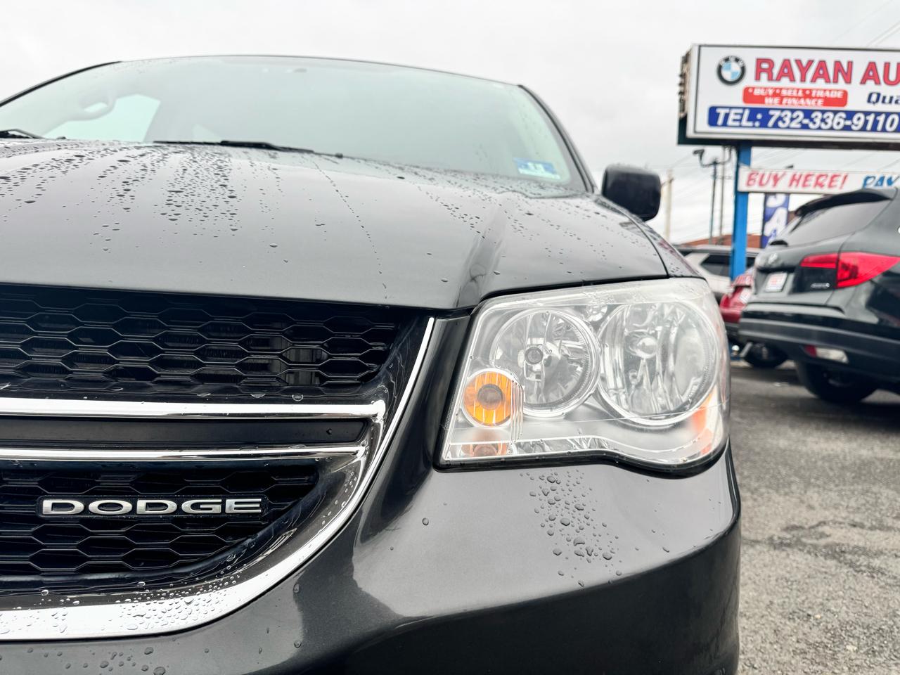 Dodge Grand Caravan SXT 2012