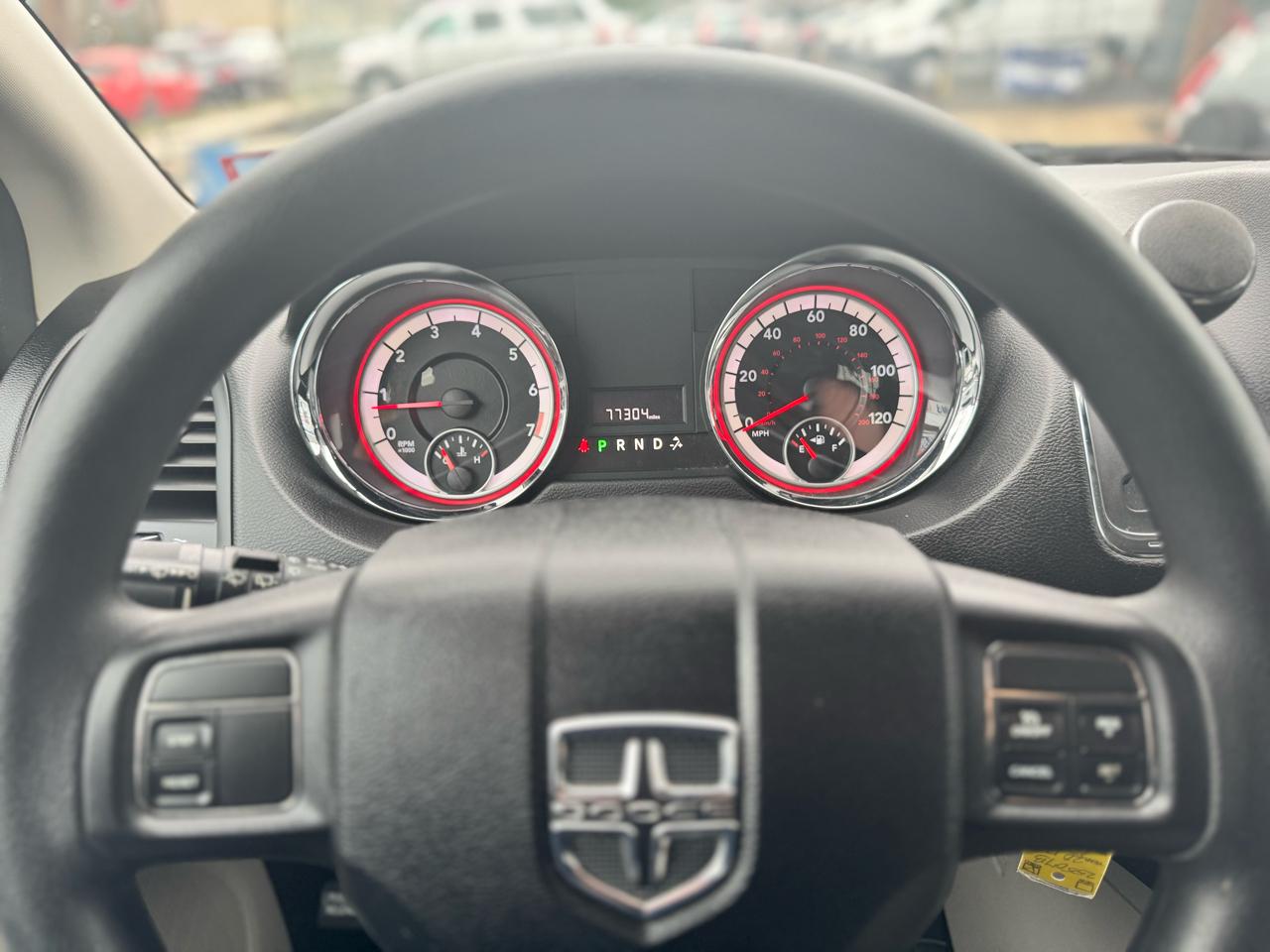 Dodge Grand Caravan SXT 2012