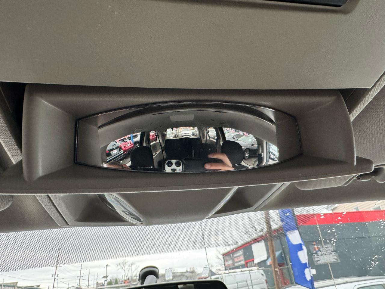 Dodge Grand Caravan SXT 2012