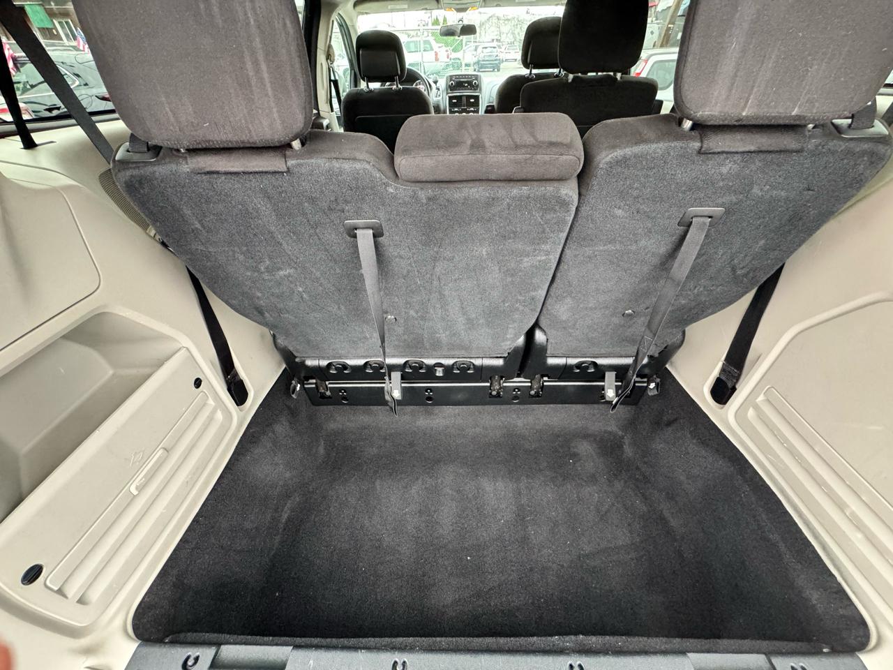 Dodge Grand Caravan SXT 2012