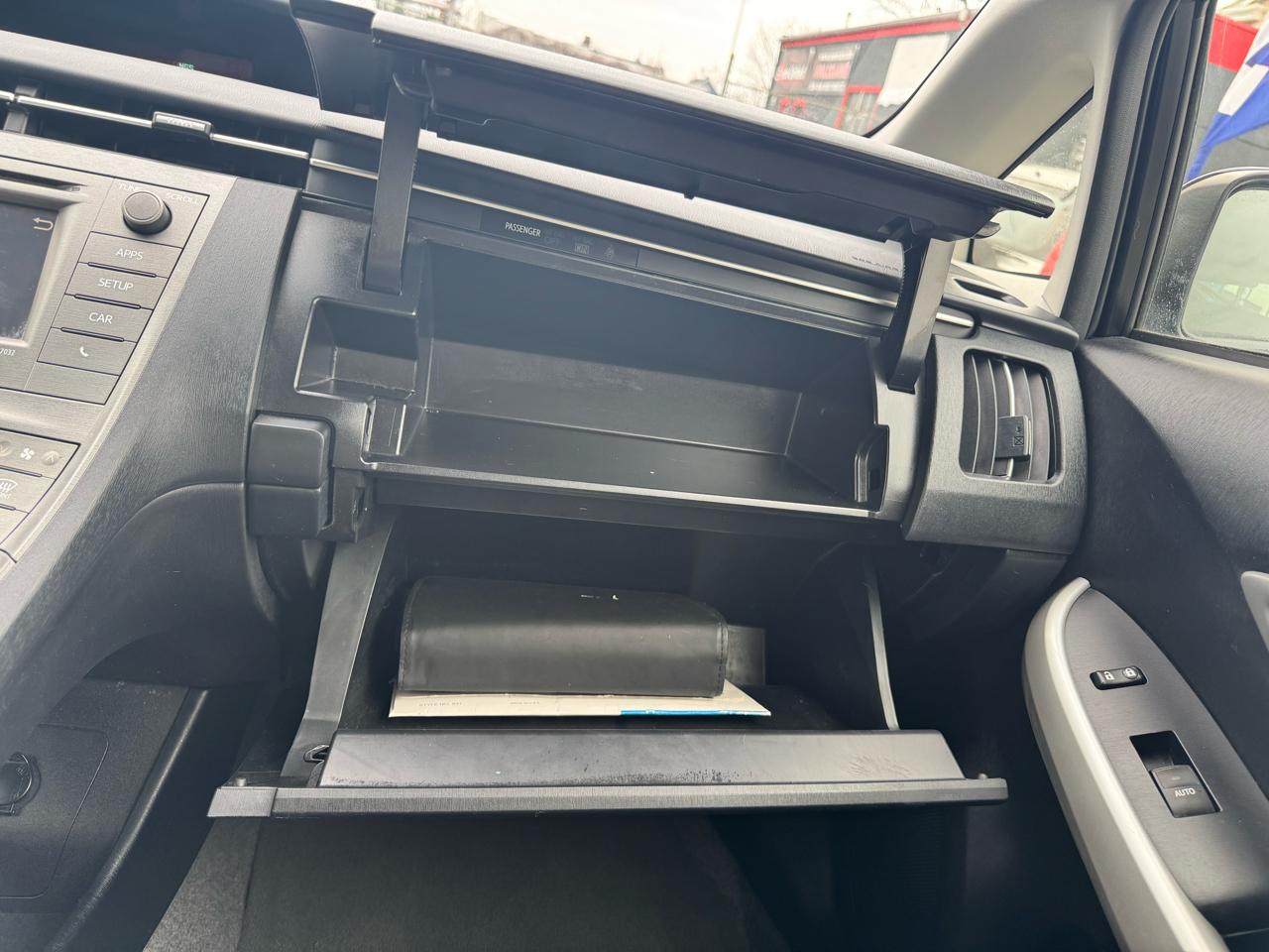 Toyota Prius Three 2014