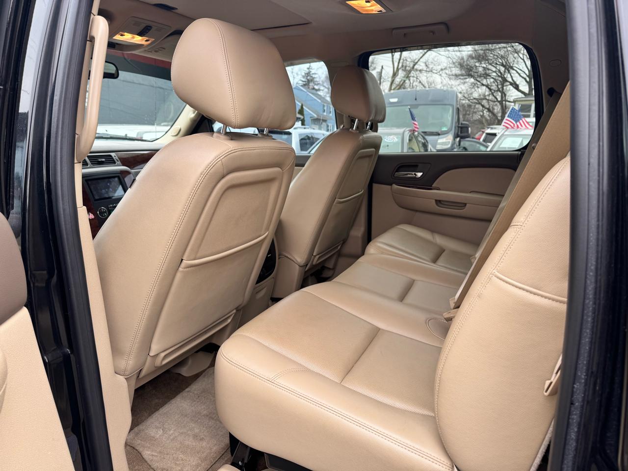 Chevrolet Avalanche LTZ 4WD 2013