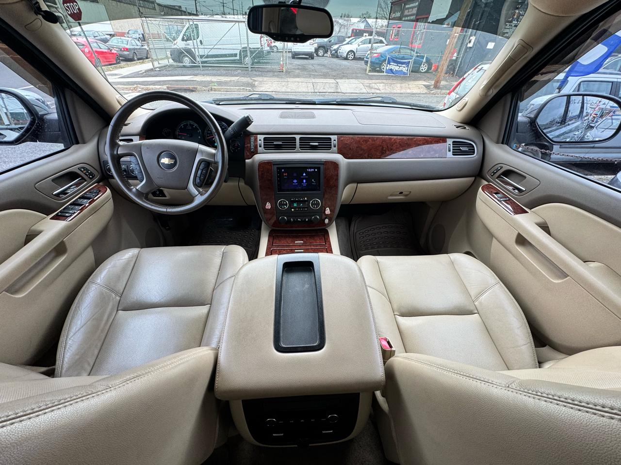 Chevrolet Avalanche LTZ 4WD 2013