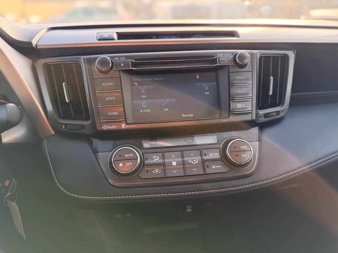 Toyota RAV4 XLE AWD 2015