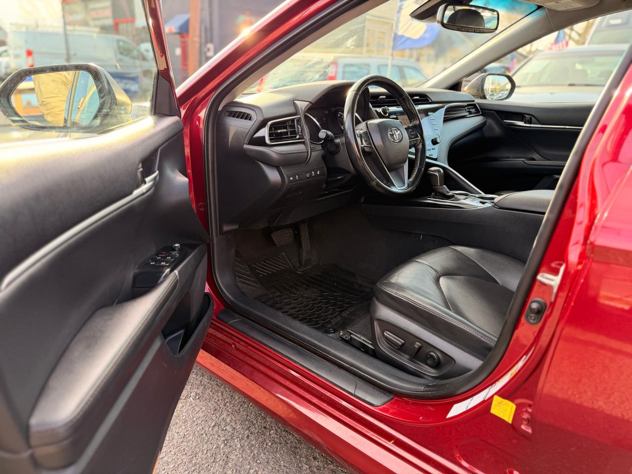 Toyota Camry XLE AWD 2020