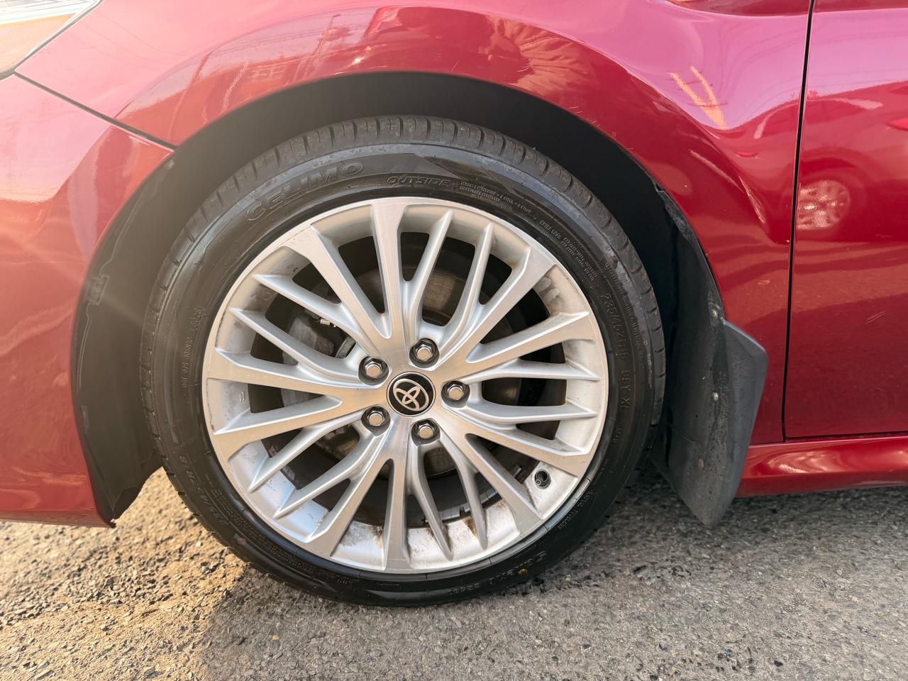 Toyota Camry XLE AWD 2020