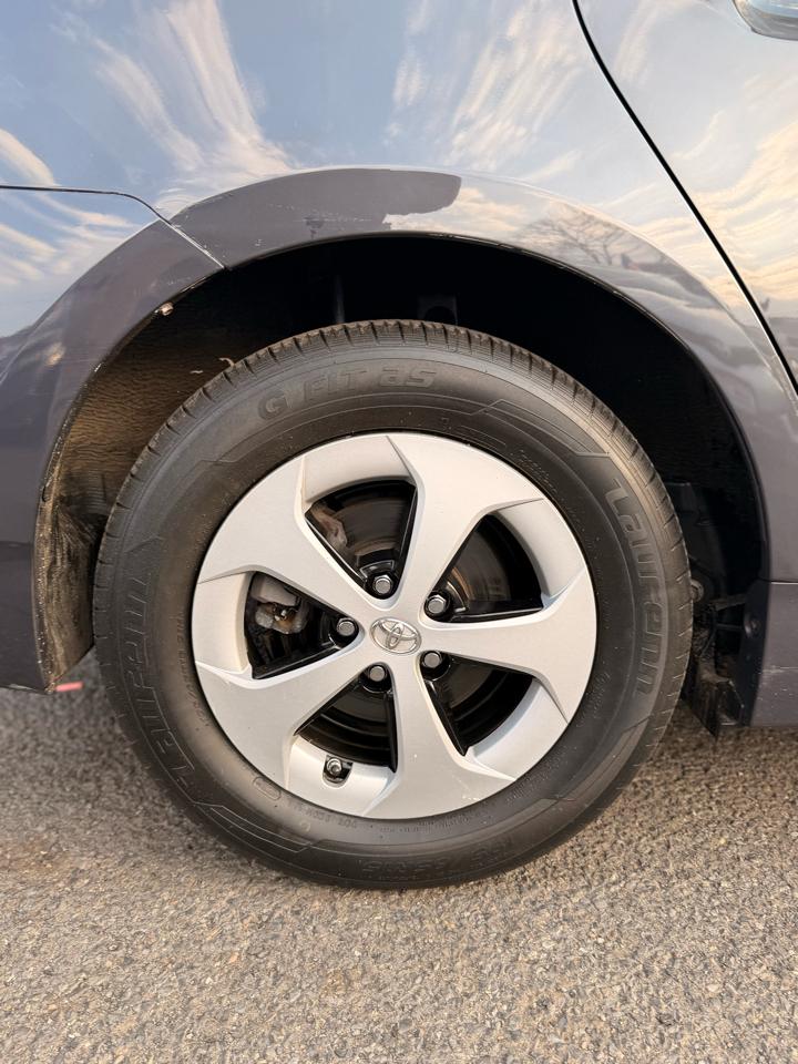 Toyota Prius Three 2014