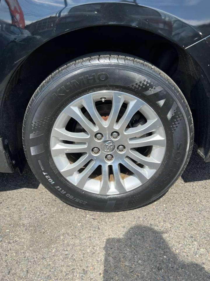 Toyota Sienna Limited Premium 7-Passenger 2017