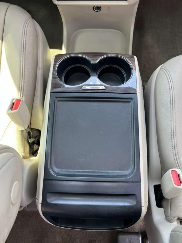 Toyota Sienna Limited Premium 7-Passenger 2017