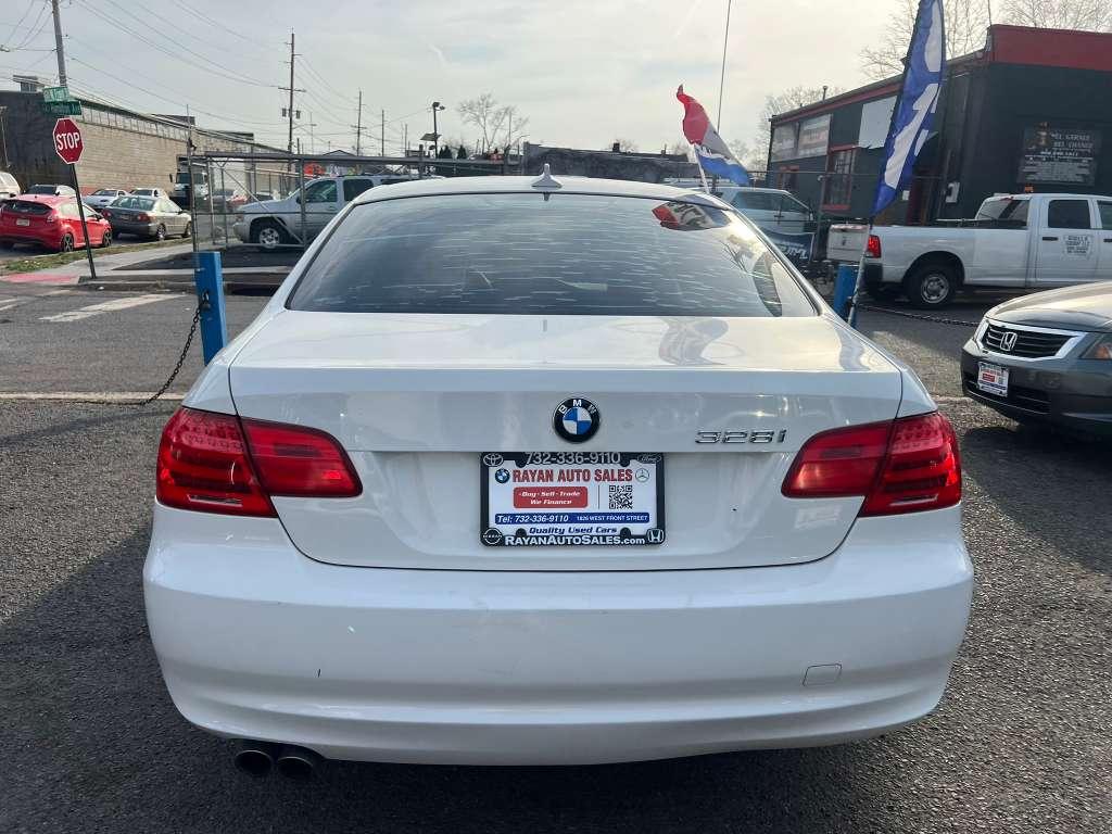 BMW 3-Series 328i xDrive Coupe 2013