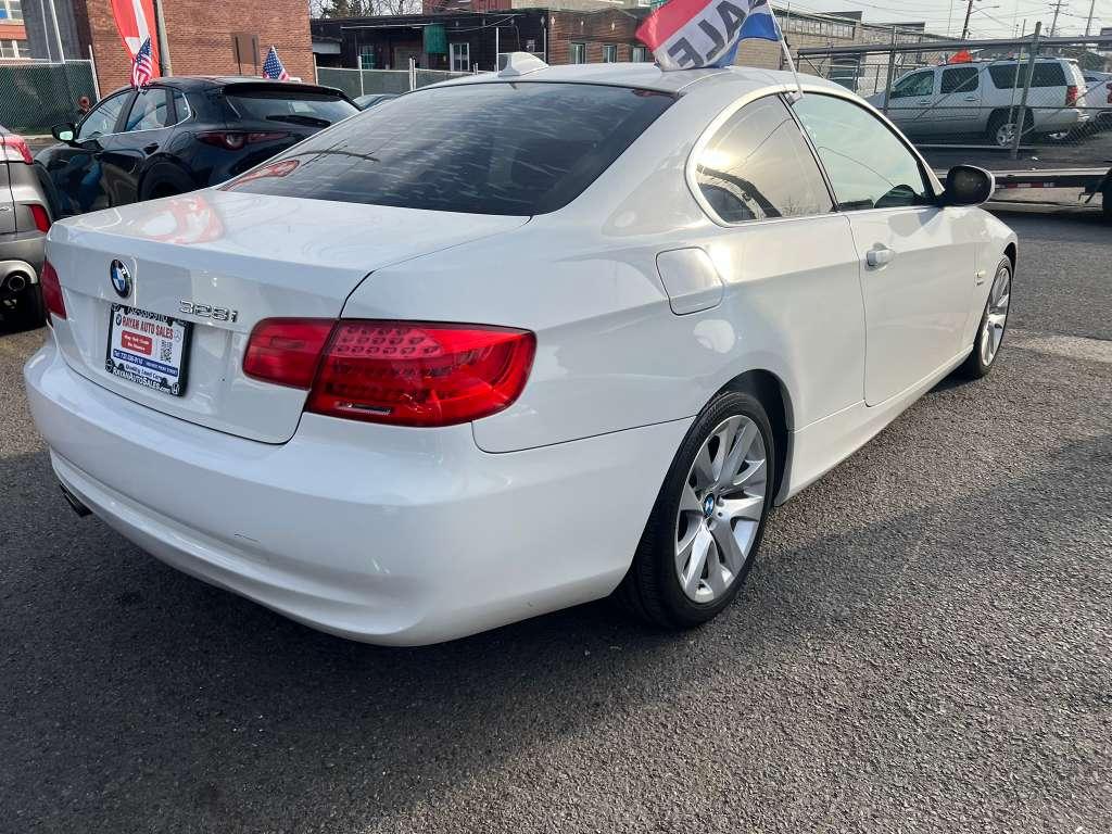 BMW 3-Series 328i xDrive Coupe 2013