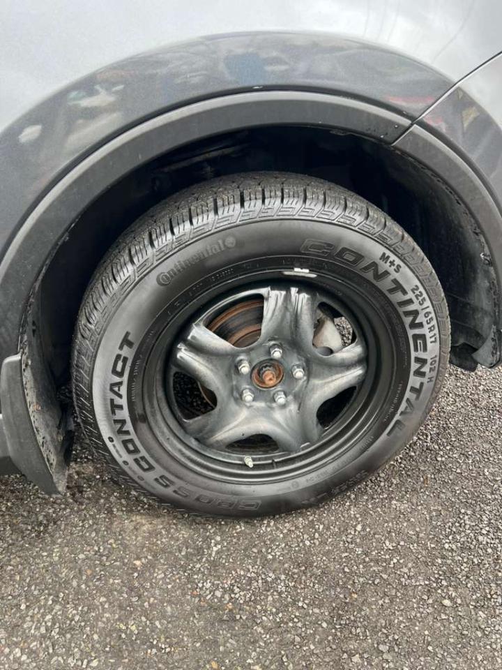 Toyota RAV4 LE AWD 2018