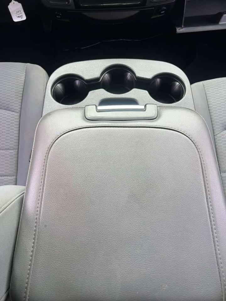 RAM 1500 Express 4x4 Crew Cab 5'7" Box 2014