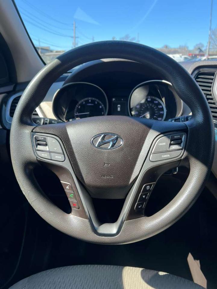 Hyundai Santa Fe SE AWD 2017