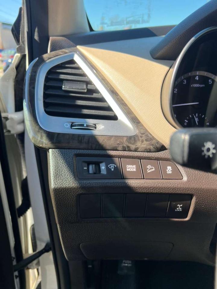 Hyundai Santa Fe SE AWD 2017